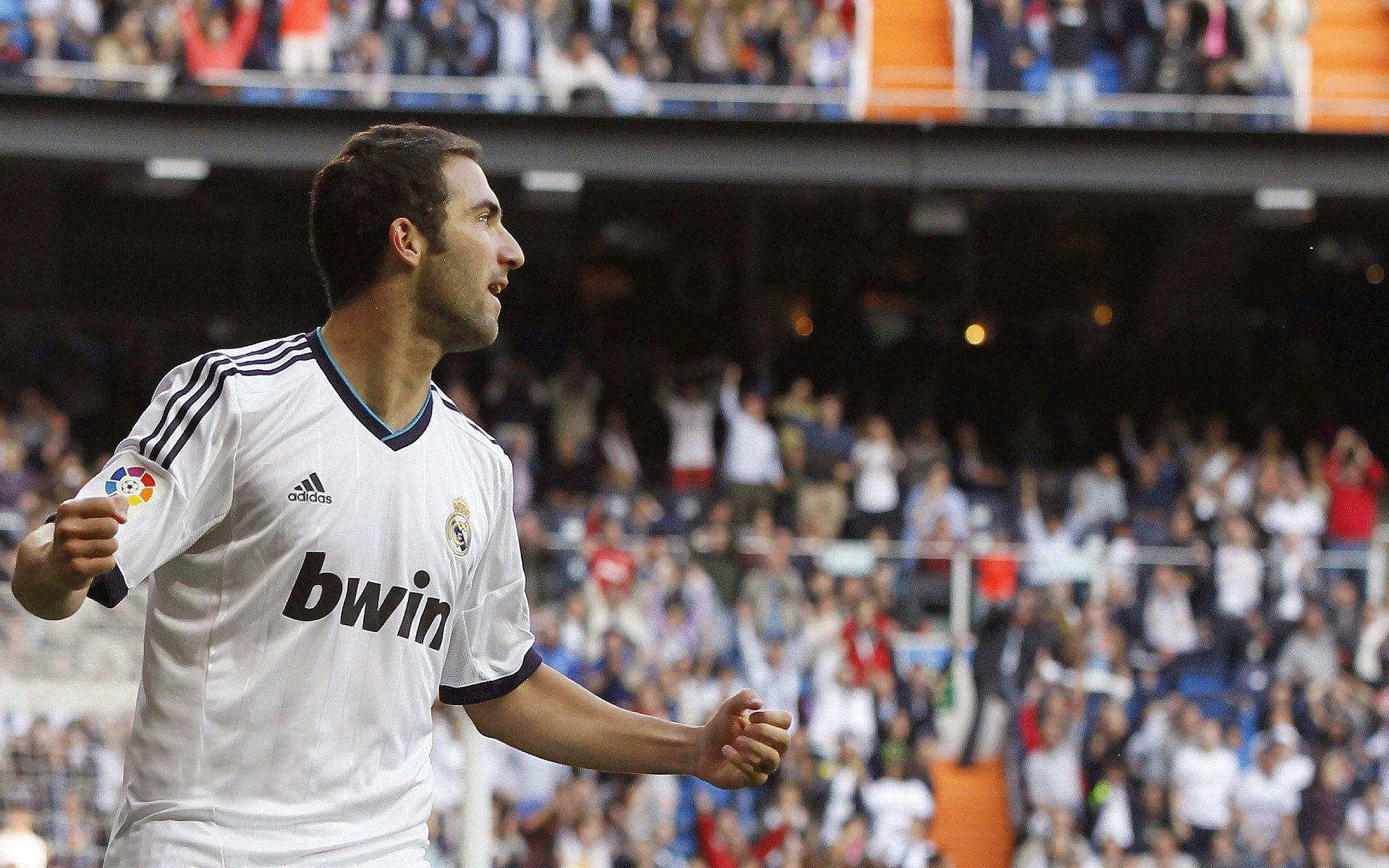 全国羽毛球锦标赛圆满落幕，新锐选手闪耀赛场